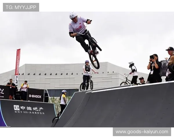 FISE上海站BMX平地花式业余组虞恩晴预赛排名第一