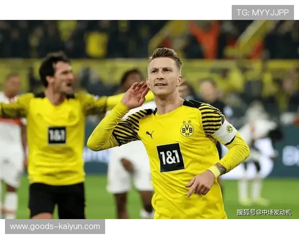 VAR判定进球无效,法兰克福主帅抗议吃黄牌 VAR判定进球无效,法兰克福主帅抗议吃黄牌